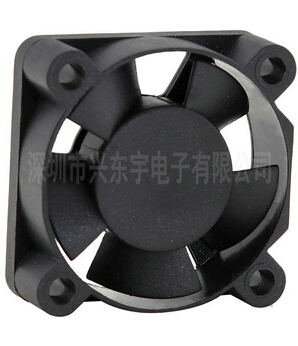 日常維護(hù)散熱風(fēng)扇